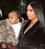 Ким Кардашьян заявила, что планирует родить третьего ребенка