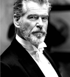 Седовласый секс-символ: Пирс Броснан снялся для обложки журнала