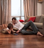 Какие полы выбрать массивная доска или ламинат?