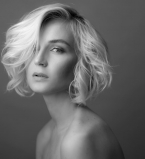 Беременная Полина Гагарина показала лицо без макияжа