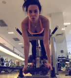 Настя Каменских в спортзале