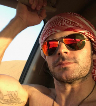 Зак Эфрон фото 2017