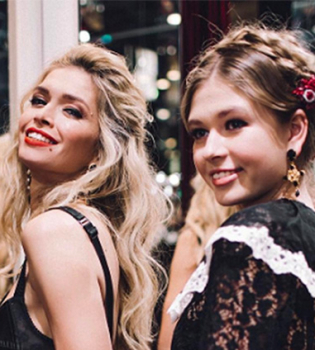 Какие красотки: Вера Брежнева с дочерью Соней на презентации коллекции Dolce&amp;Gabbana