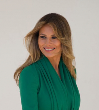 Мелания Трамп блистает в изумрудном платье на встрече с королем Иордании