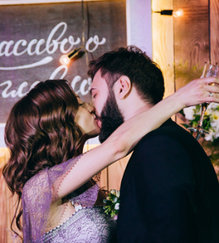 Эфирный спор перерос в свадьбу за 24 часа при участии министра