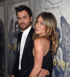 Привет, Франция: Джастин Теру и Дженнифер Энистон отдыхают в Париже