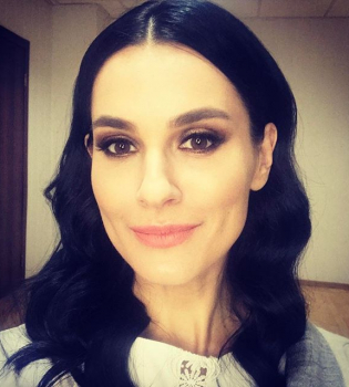 И время остановилось: Маша Ефросинина позирует с сыном Сашей