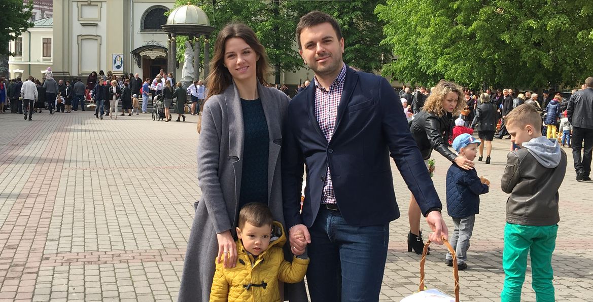 Григорий Решетник с женой и сыном