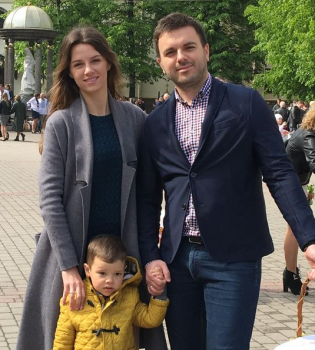 Григорий Решетник с женой и сыном