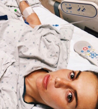 Анна Седокова в больнице