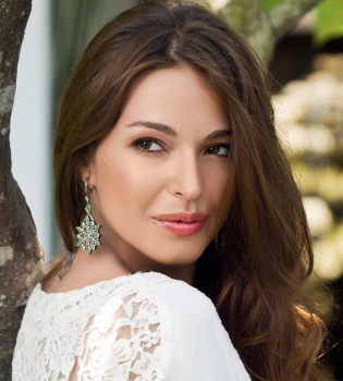 Агния Дитковските родила второго ребенка