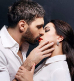 Виталий Козловский опубликовал сверхоткровенное фото с невестой в постели