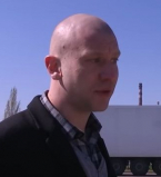 Иван Дорн побрился налысо