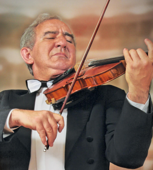 Михаил Казиник