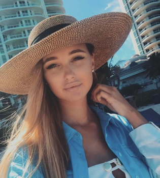 Супруга Николая Тищенко раскрыла тайну своей беременности и рассказала о рождении первенца