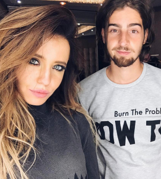 Муж Нади Дорофеевой трогательно поздравил ее с днем рождения