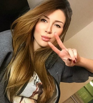 Анна Заворотнюк фото 2017