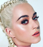 Гламурно и сексуально: Кэти Перри примерила образ Ким Кардашьян