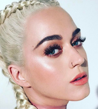 Гламурно и сексуально: Кэти Перри примерила образ Ким Кардашьян