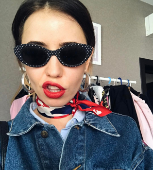 Надя Дорофеева стала блогером