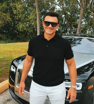 Николай Тищенко поделился первым фото со съемок &quot;Ревизора&quot;