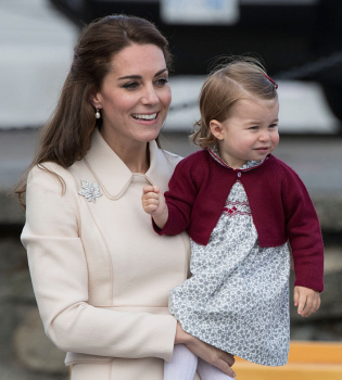 Кейт Миддлтон рассказала, как принцесса Шарлотта отпраздновала свой второй день рождения