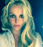 Назад к тренировкам: Бритни Спирс демонстрирует идеальный пресс в спортзале