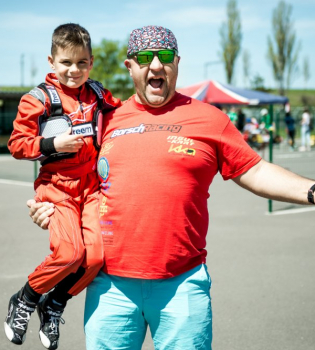 Крутоголов с сыном