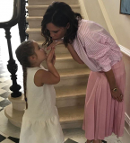 Вся в маму: Виктория Бекхэм опубликовала умилительное фото с дочерью Харпер