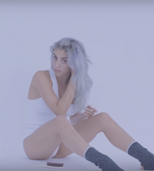 Дочь Мадонны в стильном боди снялась в рекламе аромата Stella McCartney