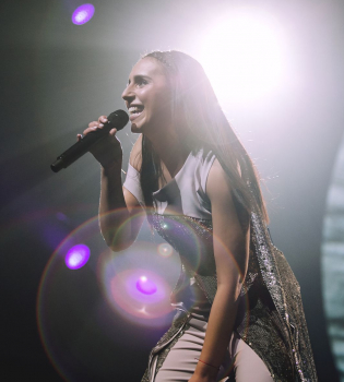 Джамала пригласила ветеранов АТО с семьями на свой концерт в Киеве