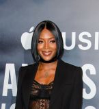 Наоми Кэмпбелл впервые за много лет кардинально сменила прическу