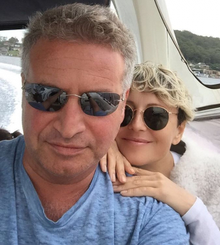 Анжелика Варум показала брутального возлюбленного-рокера своей дочери