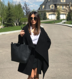 Ани Лорак впервые за долгое время опубликовала семенные фото с мужем и дочерью