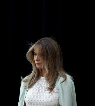 Этот неловкий момент: Мелания Трамп опозорила Дональда Трампа во время прибытия в Израиль