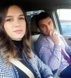 Беременная вторым ребенком жена Григория Решетника показала большой животик