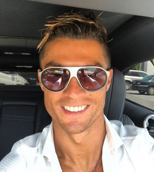 Фотофакт: Криштиану Роналду во второй раз станет папой