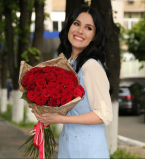 Маша Ефросинина с цветами