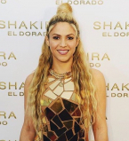 Шакира покорила публику в золотом наряде на презентации нового альбома