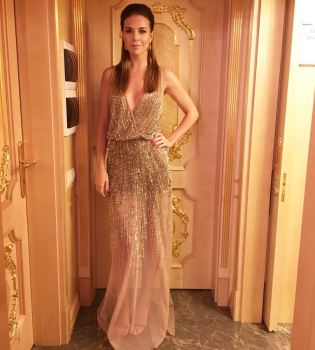 Молодая мама Наталья Подольская снялась в новом клипе с облегающих боди