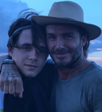 Навстречу приключениям: Виктория и Дэвид Бекхэм с детьми путешествуют по Африке