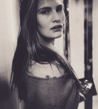 Украинская топ-модель Алла Костромичева впервые показала лицо своего подросшего сына