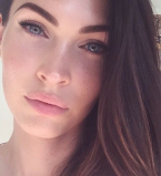 Все так же прекрасна: Меган Фокс впервые за несколько месяцев поделилась новыми фото