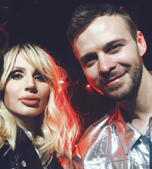 Макс Барских публично поцеловал Светлану Лободу