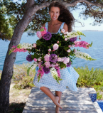 Инна Цимбалюк поделилась снимки с празднования дня рождения своей кудряшки-дочери