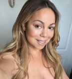 Майка вместо платья: Мэрайя Кэри обескуражила поклонников своим нарядом