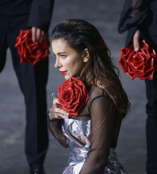 Ани Лорак в новом клипе 2017