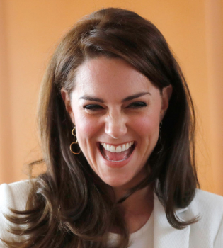 Разрушая модные стереотипы: в сети вновь обсуждают стоимость наряда Кейт Миддлтон