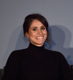 Принц Гарри подарил Меган Маркл золотое кольцо