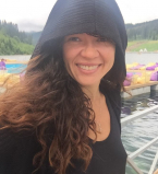 Руслана дважды переплыла горное озеро в Карпатах